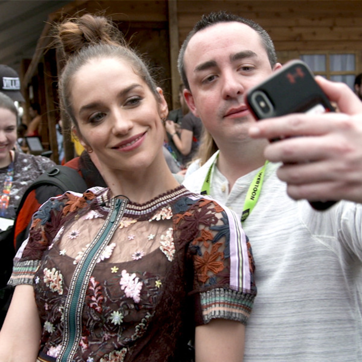 See Melanie Scrofano Surprise Fans At The Pcas Food Truck E Online